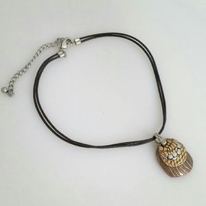 Chico's Pre-loved 3 tone Necklace!