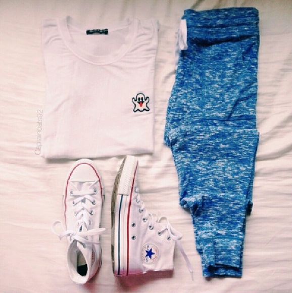 ***on hold***Ghosty shirt/ Brandy Melville