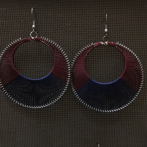 red & blue dangly earrings 💙❤️