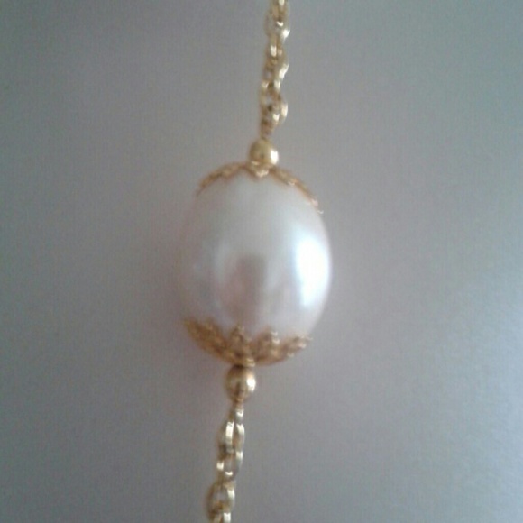 Beautiful vintage Necklace - Picture 2 of 3