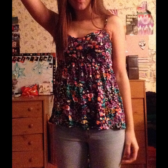 Floral Tank-Top - Picture 1 of 2