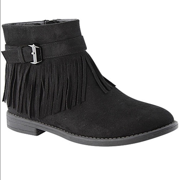 « Black Fringe Marcy Ankle Boots »