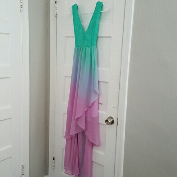 Famous Brand (VS) Lined Chiffon Maxi Dress Size 2