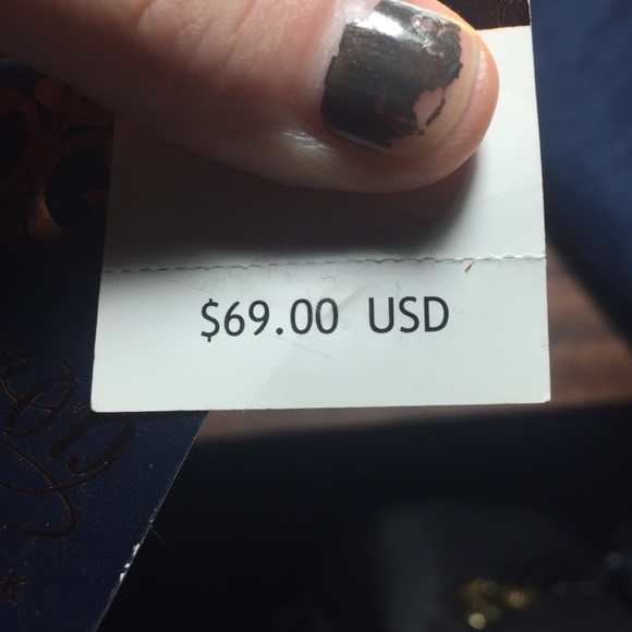 Dereon Size 7/8 Jeans 💥🔥 - Picture 3 of 4