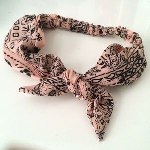 Urban Outfitters Headband