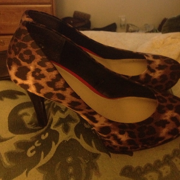 Leopard heels