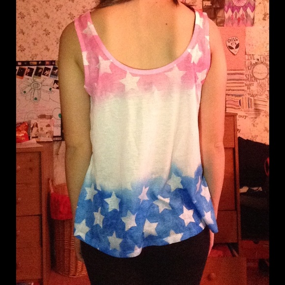 Star Tank-Top - Picture 2 of 4