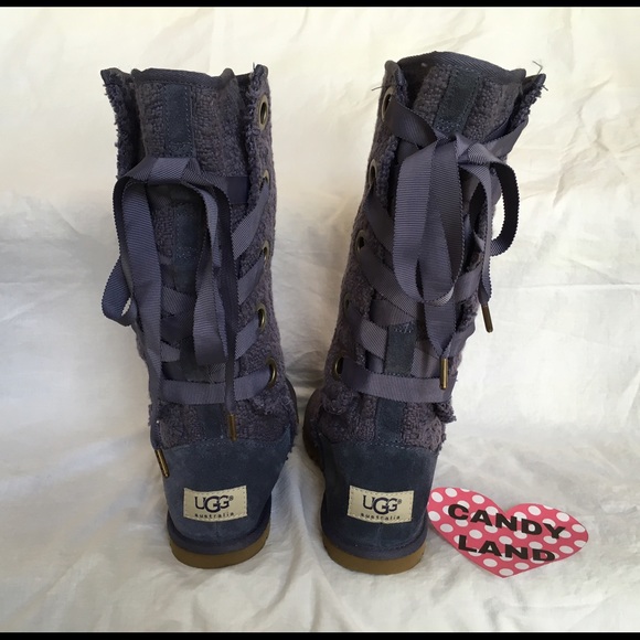 BRAND NEW Ugg heirloom lace up boots - Picture 3 of 4