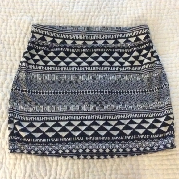 Sparkle & Fade Graphic Mini Skirt