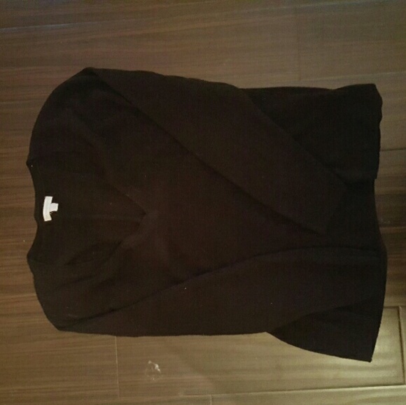 Black v neck sweater