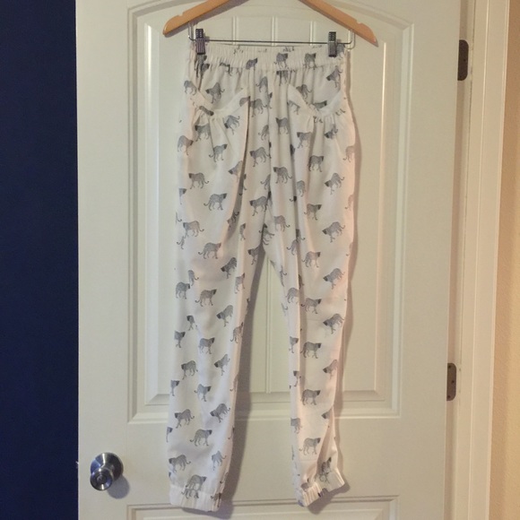 🐆 Leopard Pattern pants M 🐆
