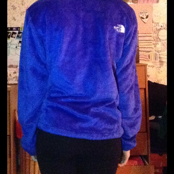 Blue North Face *willing to negotiate - Picture 2 of 4