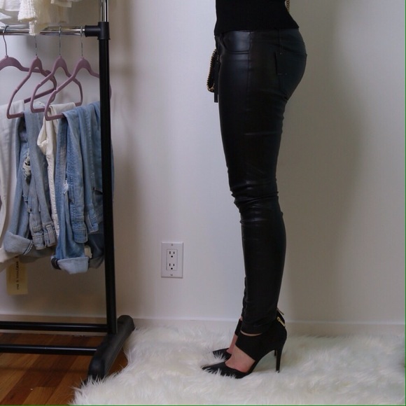 SoldOut11thStreet - Picture 4 of 4