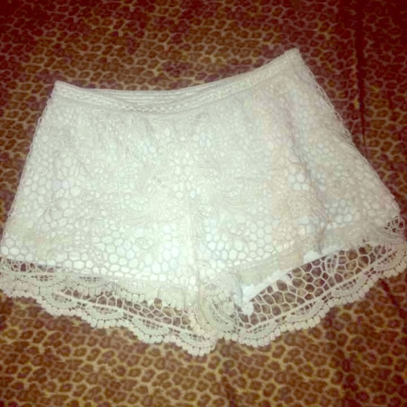 Lace shorts - Picture 1 of 2