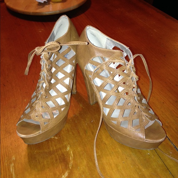 Light brown night out Heels