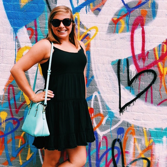 Meet your Posher, Emmy - Picture 2 of 4