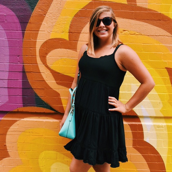 Meet your Posher, Emmy - Picture 3 of 4