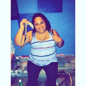 Meet your Posher, Niki