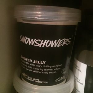 Lush Kitchen Snow Showers Shower Jelly