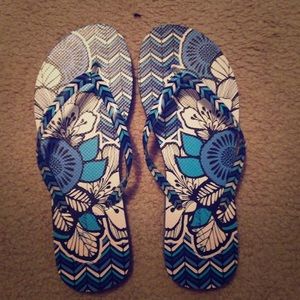 BRAND NEW Vera Bradley Flip Flops