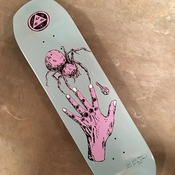 Meet your Posher, Ash - Picture 1 of 1