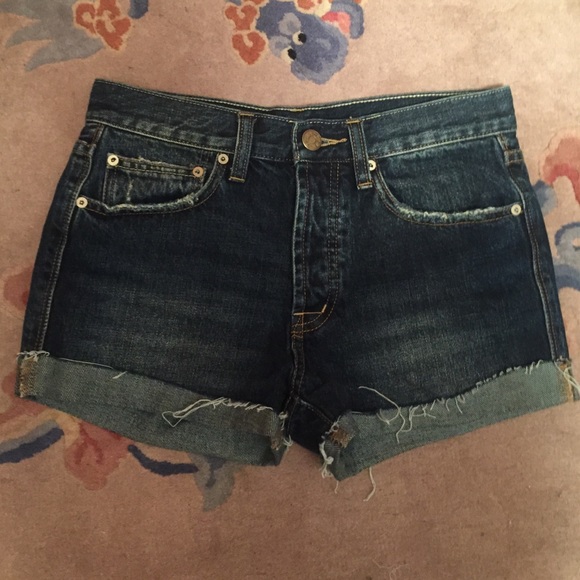 BDG cuffed shorts 25