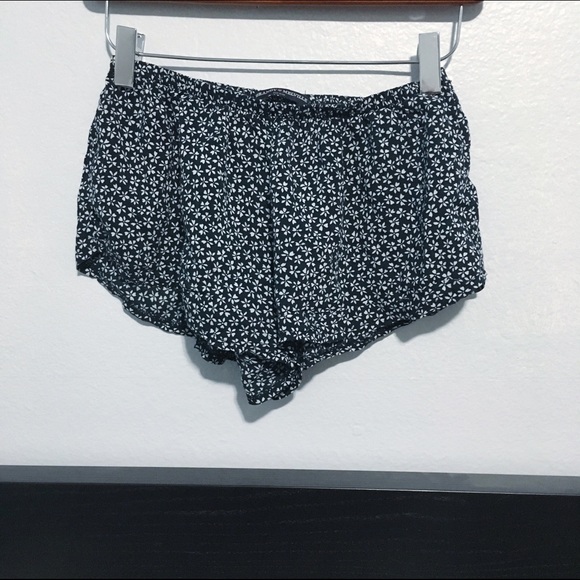 brandy melville floral shorts