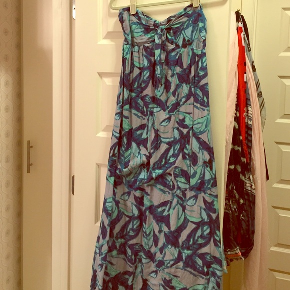 Strapless dress