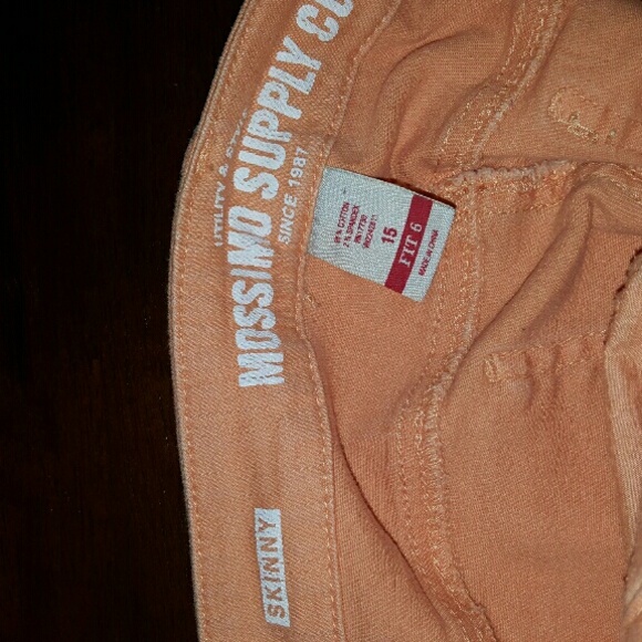 Cropped Jean - Picture 2 of 3