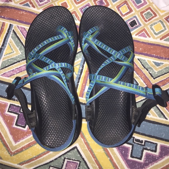 ALMOST BRAND NEW CHACOS