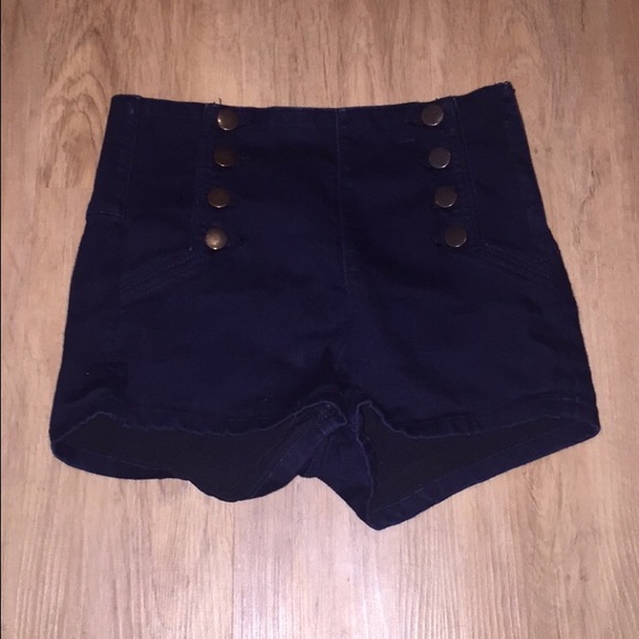 American eagle high waisted shorts