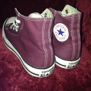 High rise Maroon Converse !!