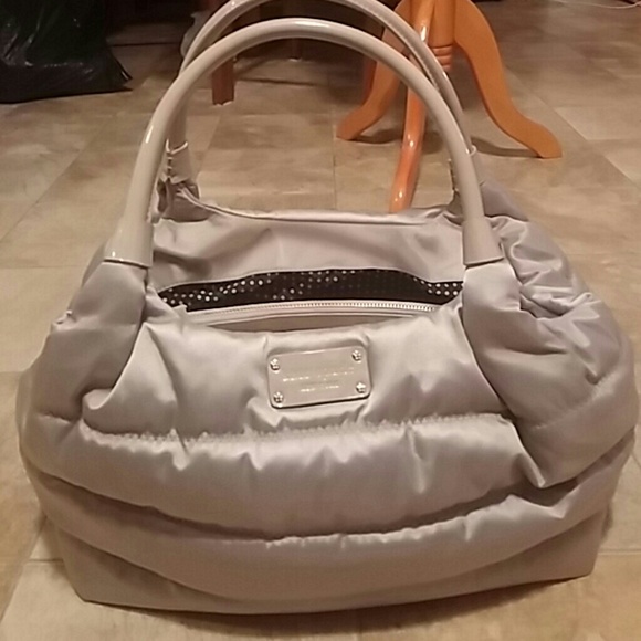 kate spade Handbags - NWOT Silver/Gray KATE SPADE Insulated Bag Purse