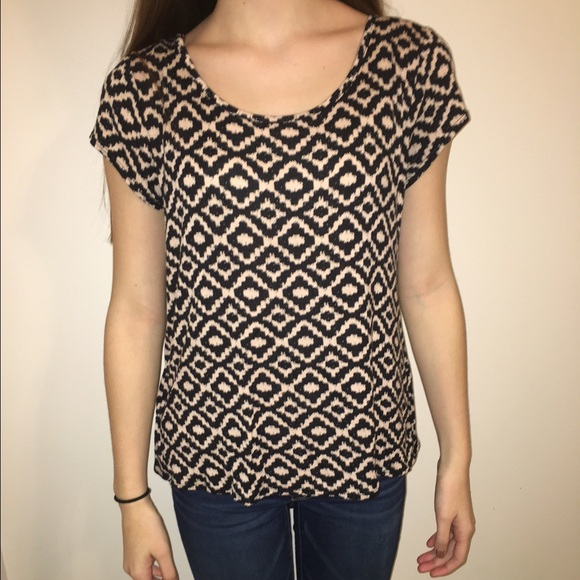 Cute blouse with bow