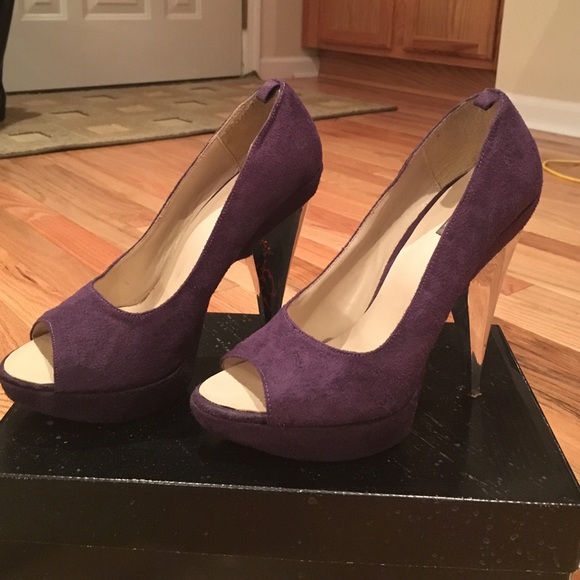 Purple velvet peep toe pumps