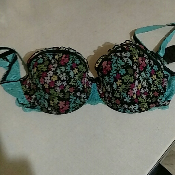 Lacey Floral Bra!