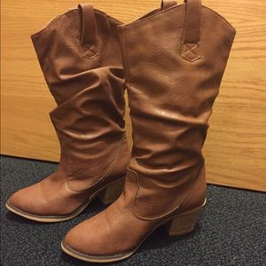 Western heeled boots