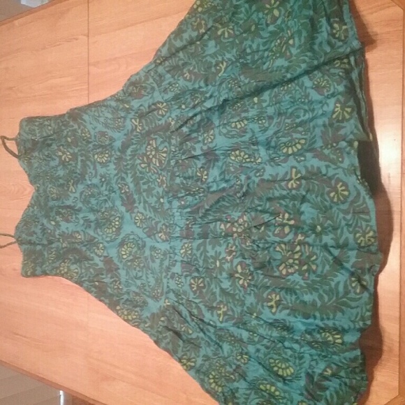 Super cute long flowy dress