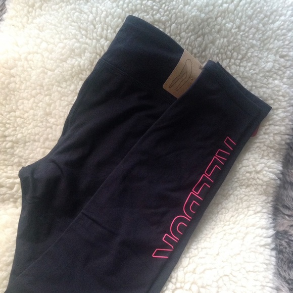 Pants - Reebok leggings