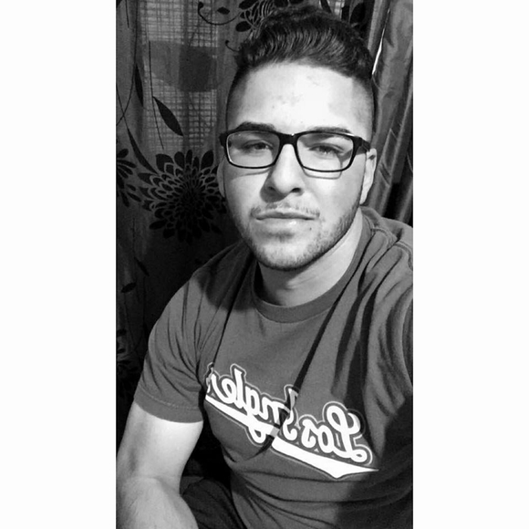 Meet your Posher, David - Picture 1 of 1