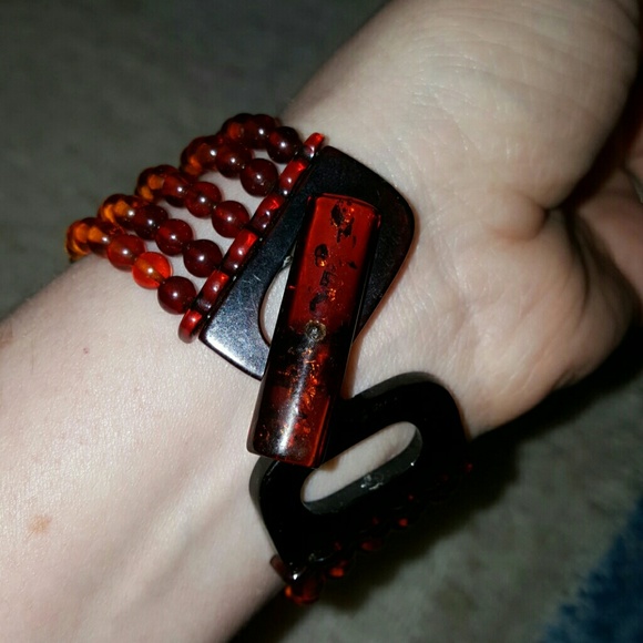 Baltic Amber graduated colors of Amber bracelet - Picture 4 of 4