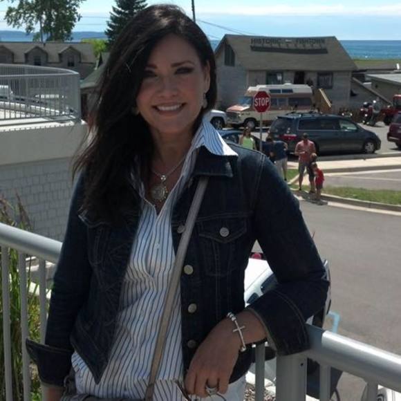 Meet your Posher, Kimberly