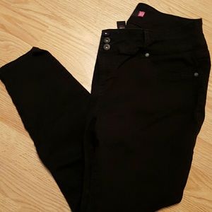 Black skinny jeans
