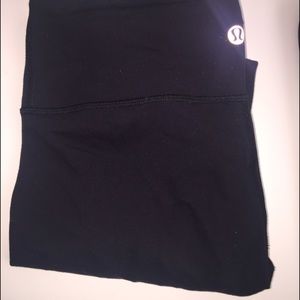 Lulu lemon black leggings long size 4 SOLD !!!!!!!