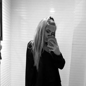 Meet your Posher, Claudia