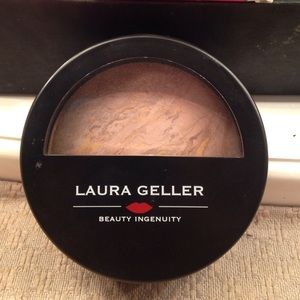 Laura Geller Balance and Brighten Medium