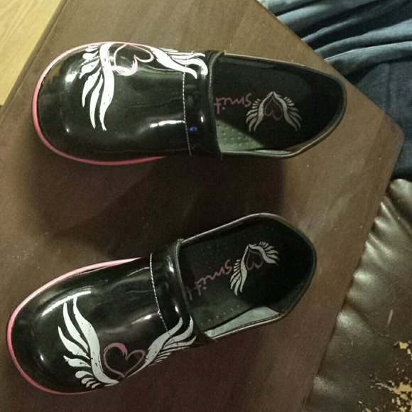 Smitten nursing shoes