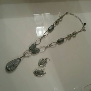 Lia Sophia Necklace & earring set