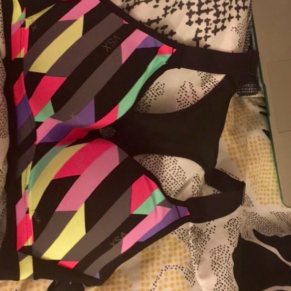 Brand new VSX sports bra