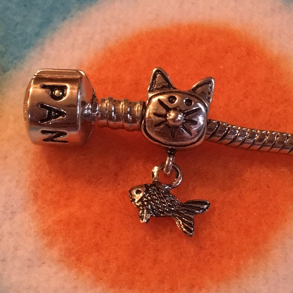 Kitty Fishy Charm - Picture 2 of 2